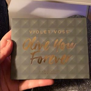 Violet Voss olive you forever eye shadow palette